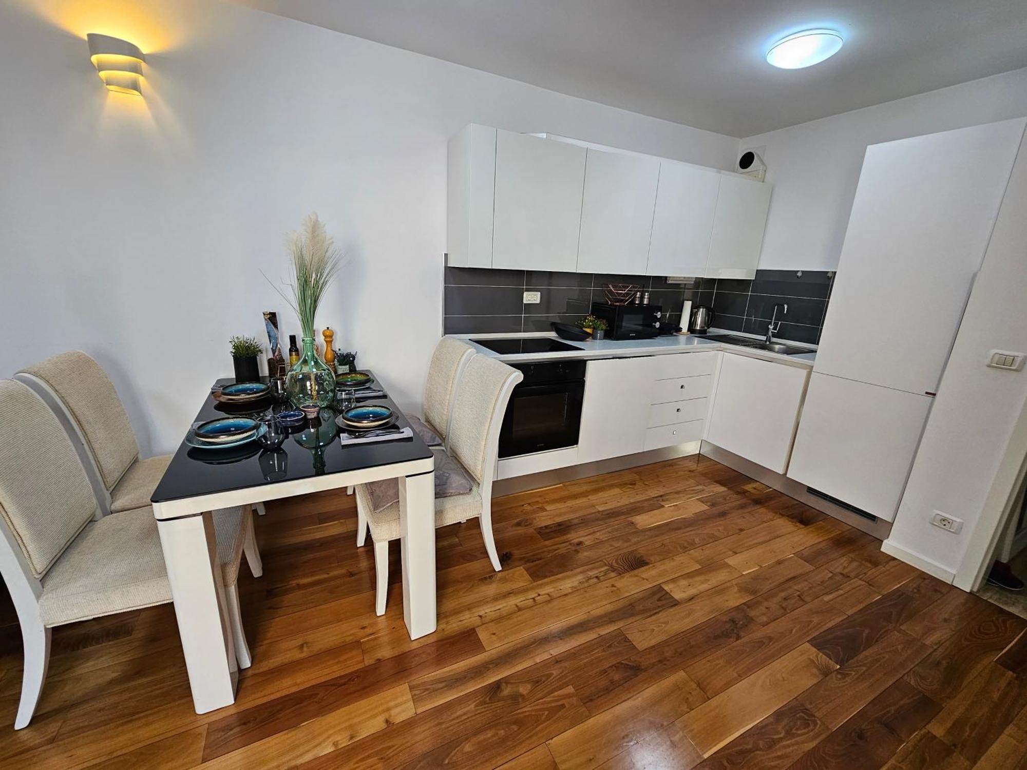 Apartment Sweet